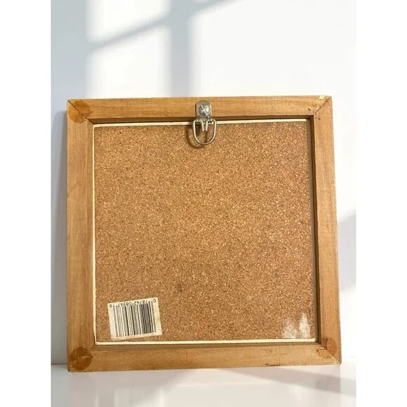 Wooden Framed Ceramic Crab Wall Art With Cork Backing 10x10 Coastal Beach Decor - Picture 2 of 2